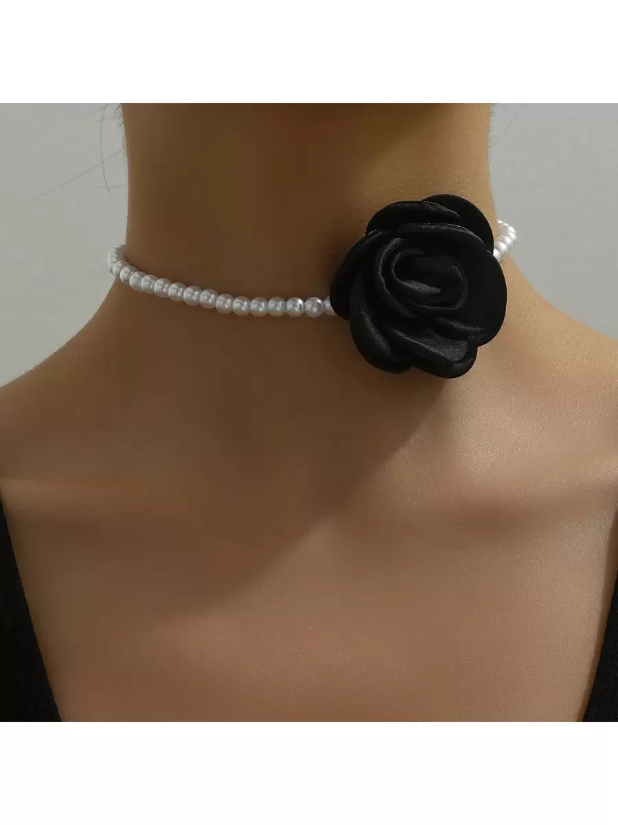 Colore:Bianco e nero