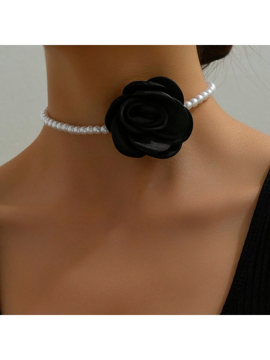 Colore:Bianco e nero