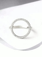 Tipo di stile:Anello circolare con diamanti pieni