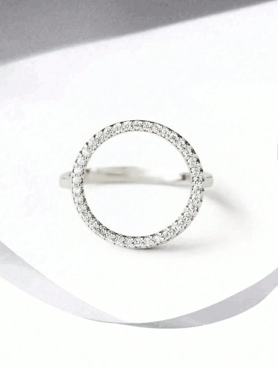 Tipo di stile:Anello circolare con diamanti pieni