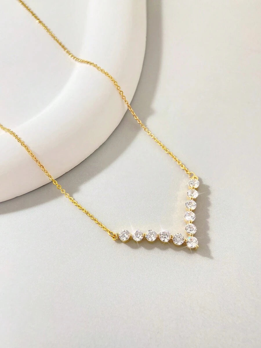 Tipo di stile:Collana di diamanti a forma di V