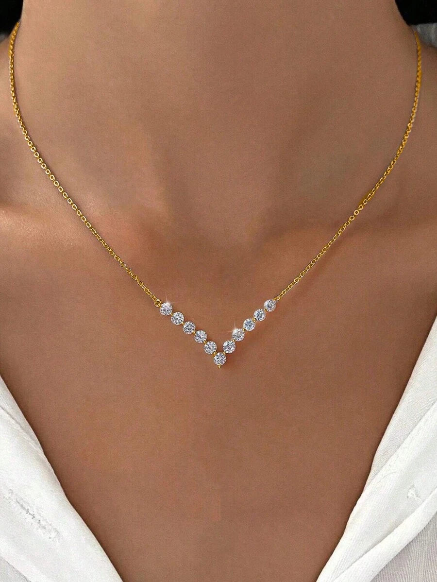 Tipo di stile:Collana di diamanti a forma di V