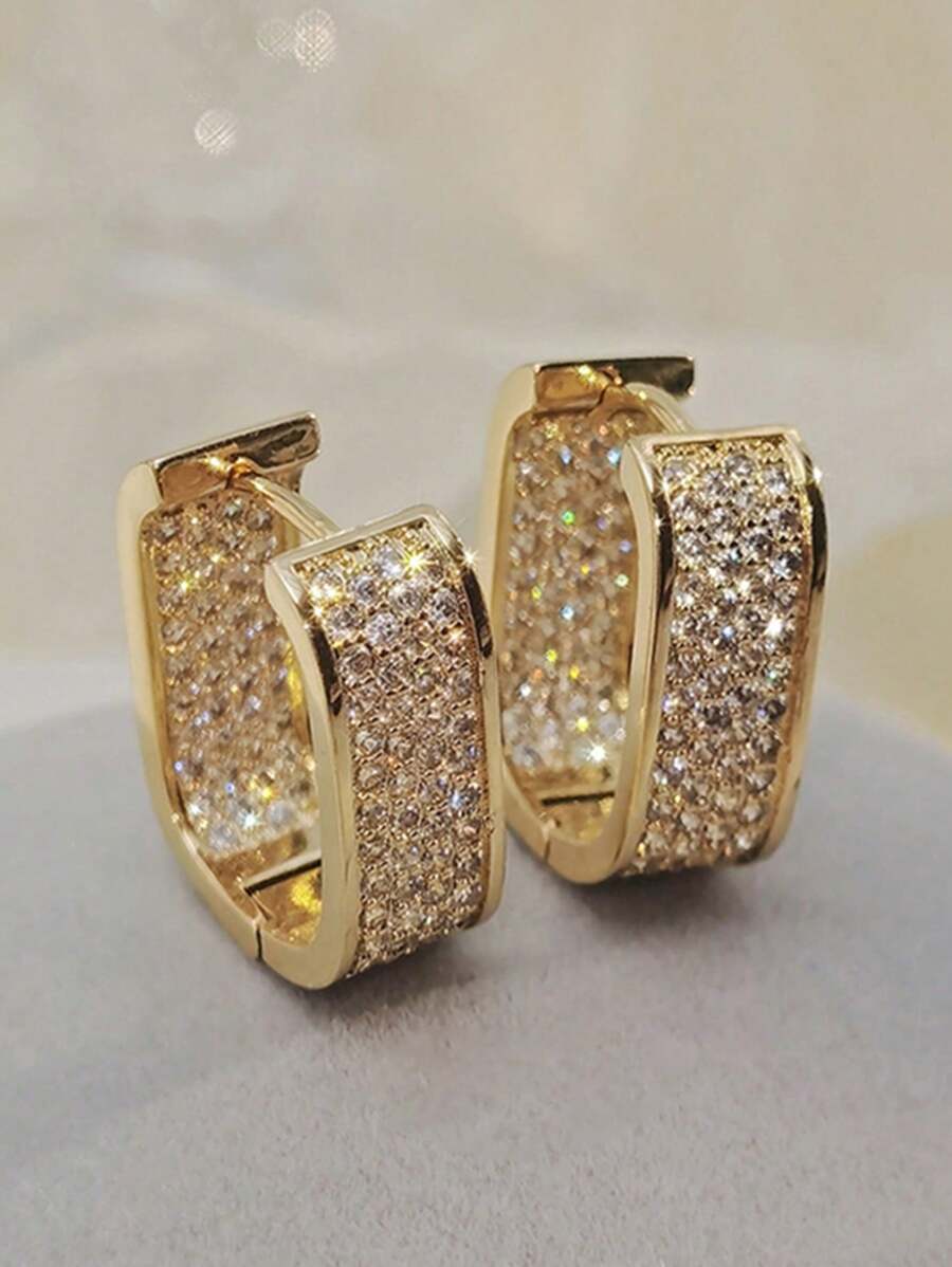 Colore:Orecchini a forma di U pieni di diamanti