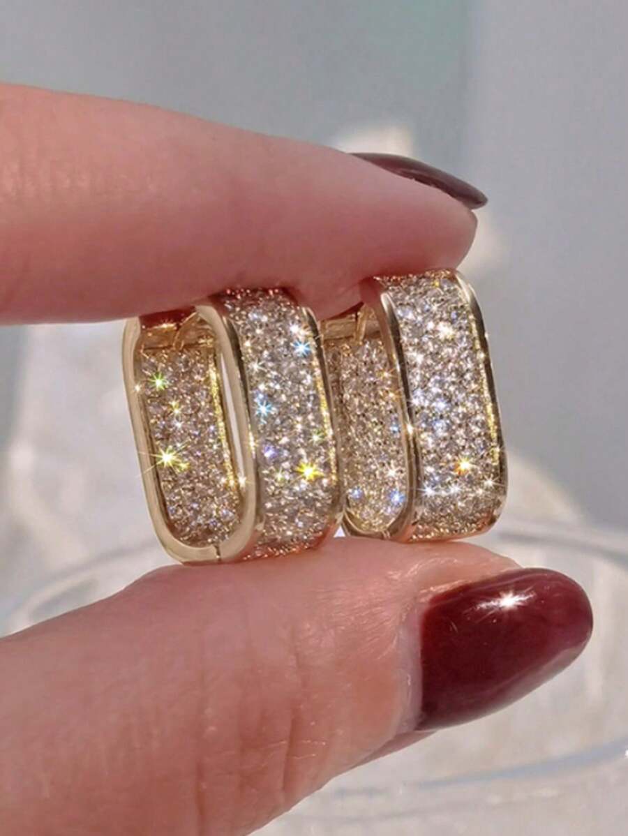 Colore:Orecchini a forma di U pieni di diamanti