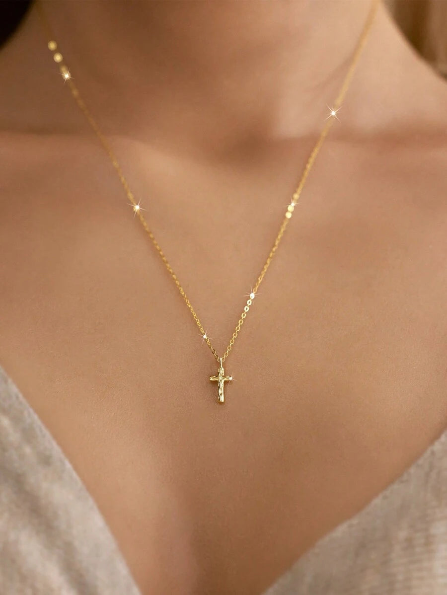Tipo di stile:collana con croce martellata
