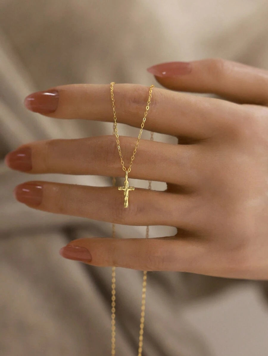 Tipo di stile:collana con croce martellata