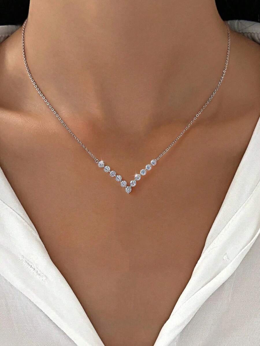 Tipo di stile:Collana di diamanti a forma di V