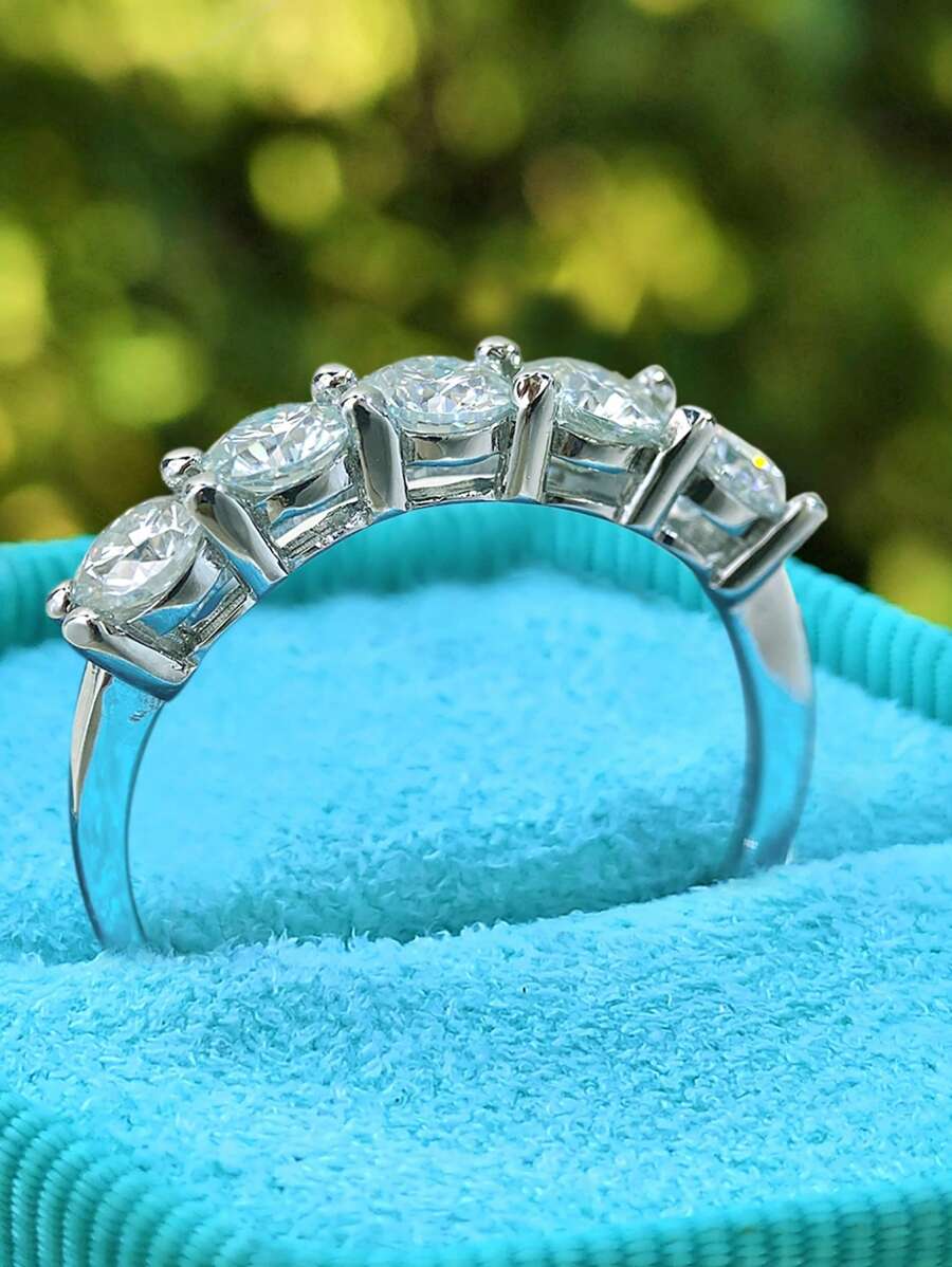 Tipo di stile:anello con cinque diamanti