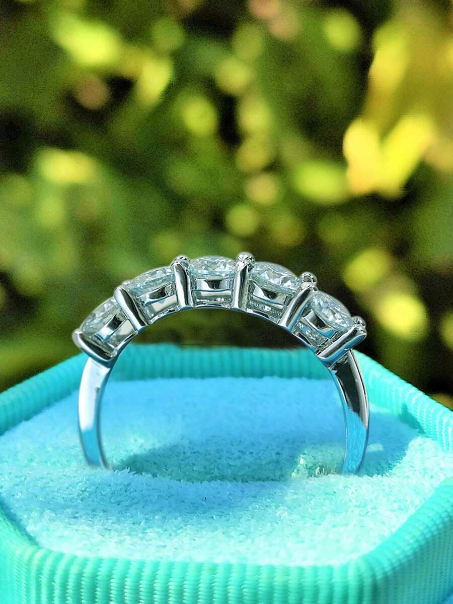 Tipo di stile:anello con cinque diamanti