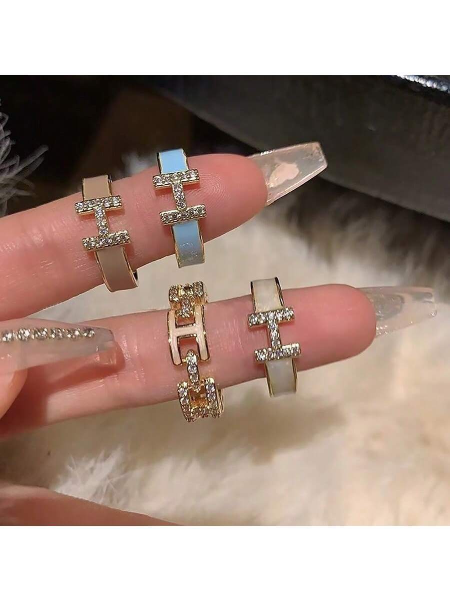 Tipo di stile:Anello con lettera H