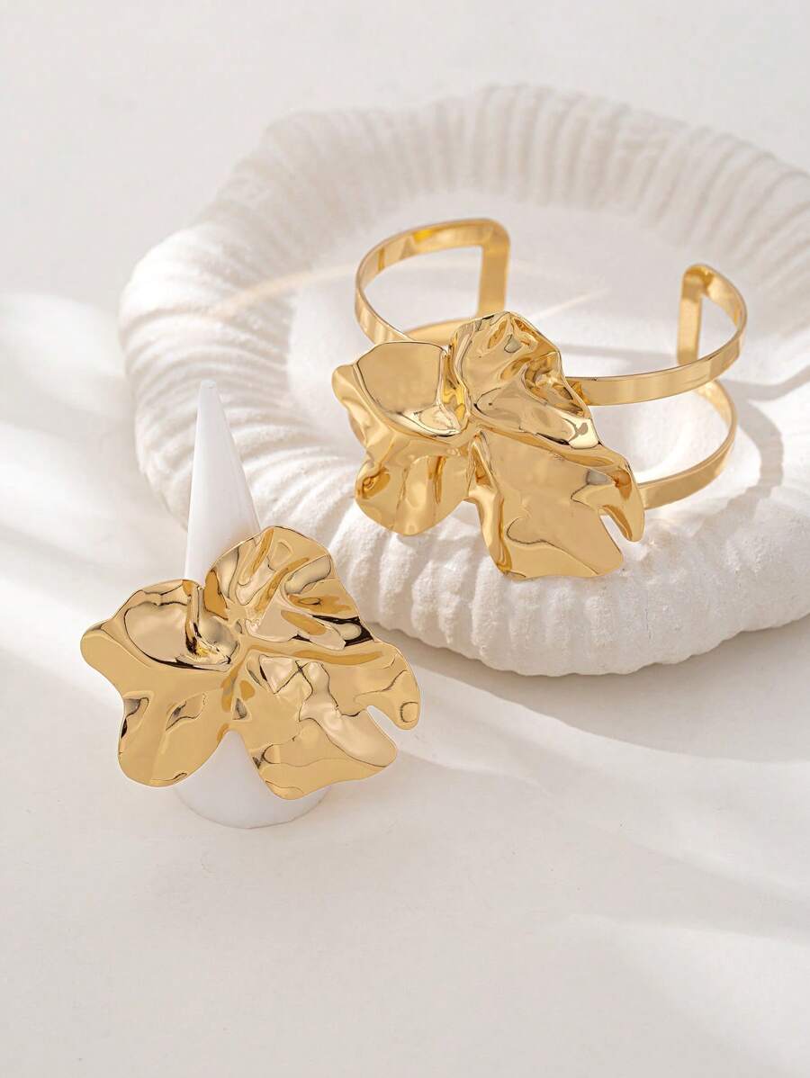 Colore:Set bracciale e anello in oro