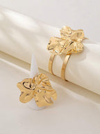 Colore:Set bracciale e anello in oro