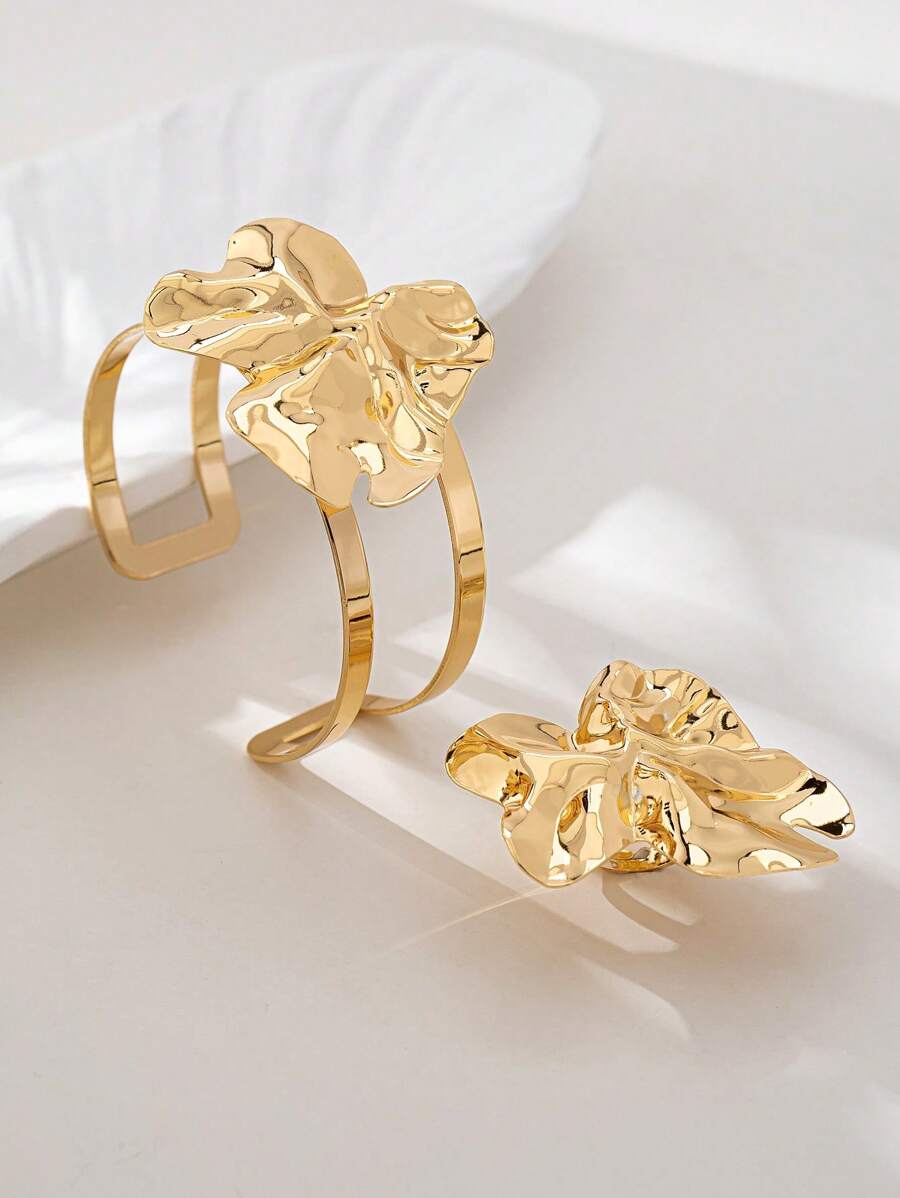 Colore:Set bracciale e anello in oro