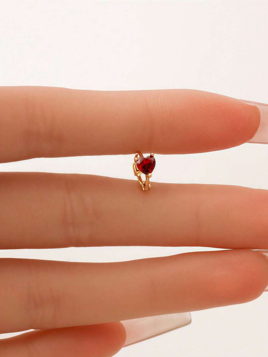 Tipo di stile:Orecchini a forma di cuore con rubino