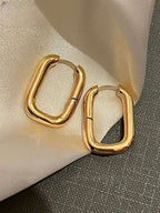Colore:Orecchini a forma di U in oro