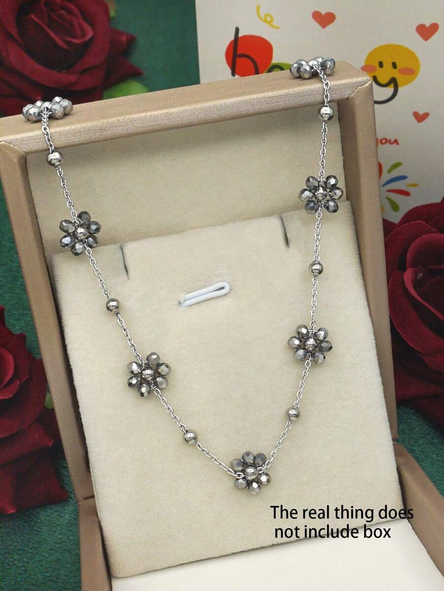 Colore:Collana con petalo d'argento