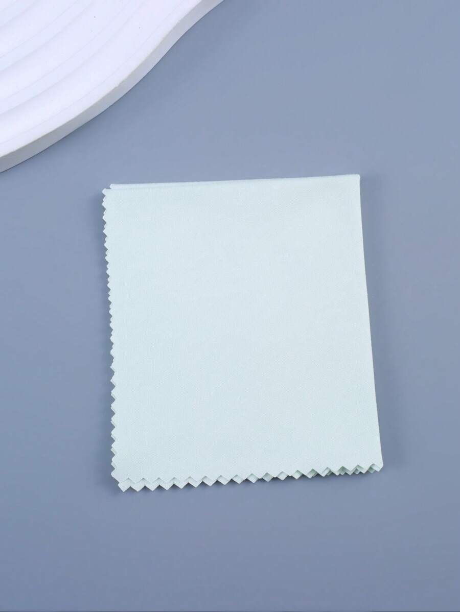 1748414250459f783ef8a901f5f09fdfd1ad0282d9_thumbnail_900x.webp