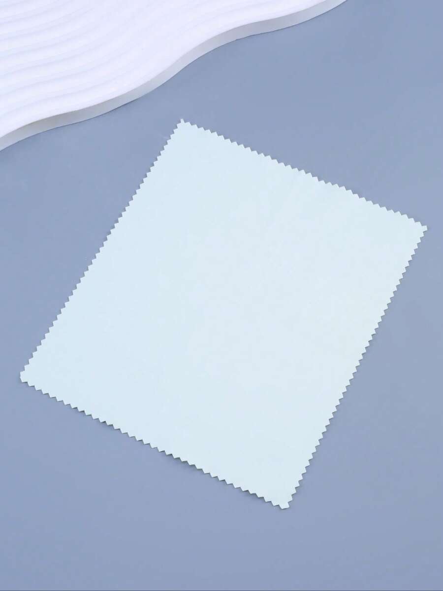 174841436883f7bfb70322e34c155672cf407f9602_thumbnail_900x.webp