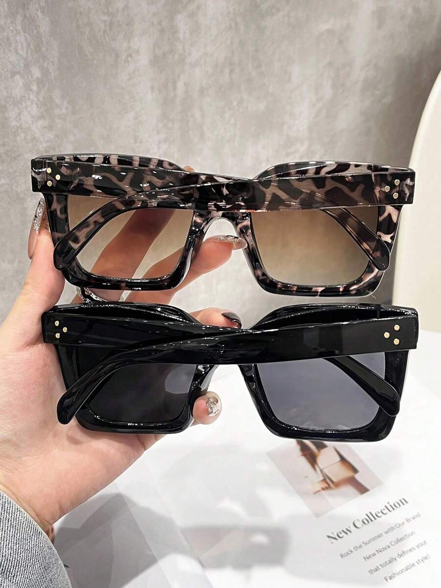 Colore della montatura:Stampa leopardata in bianco e nero