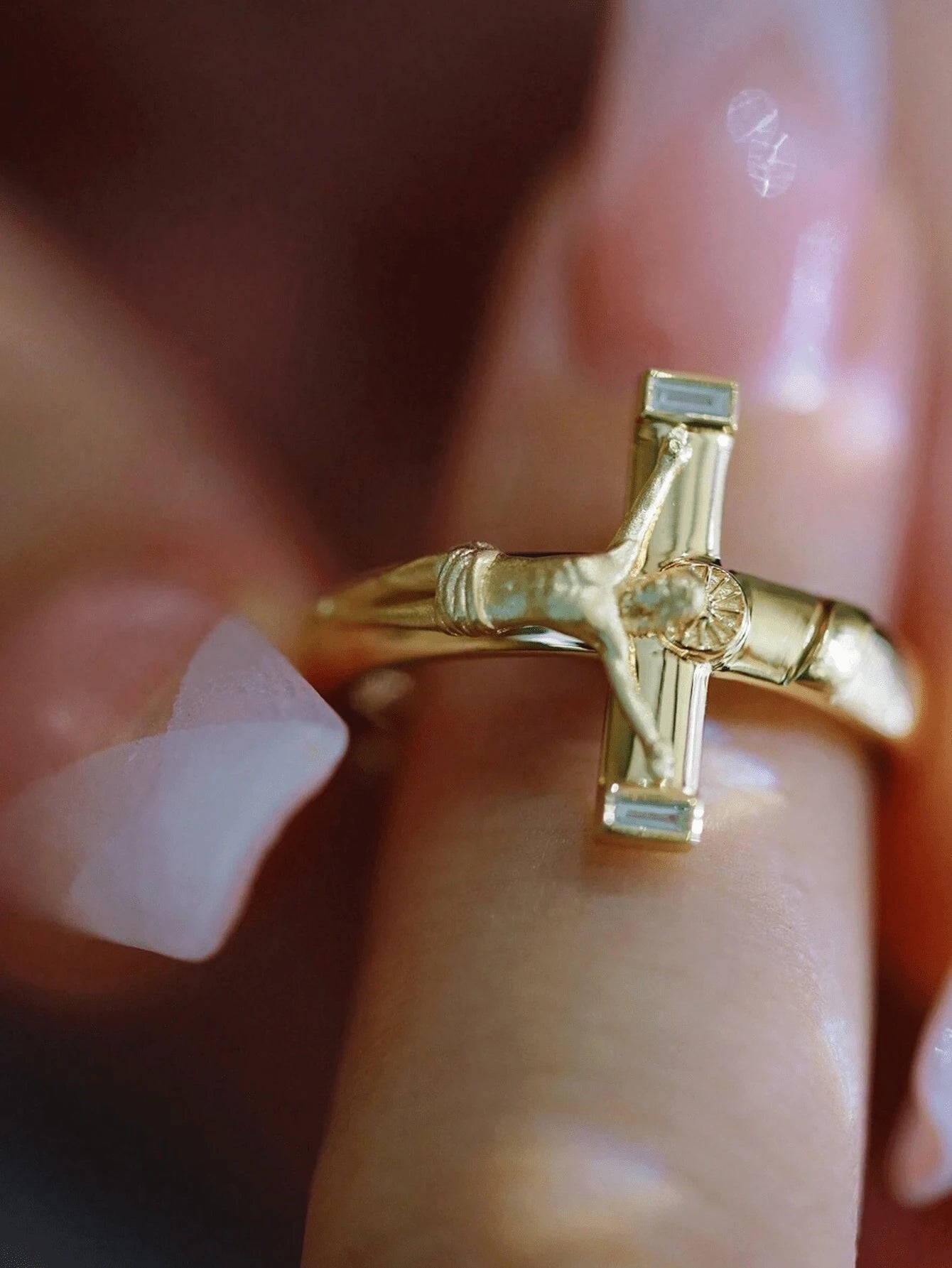 Tipo di stile:Anello a croce