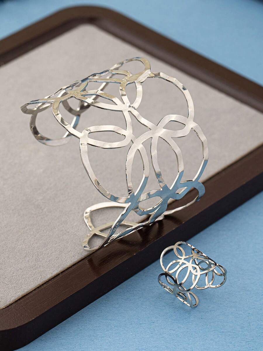 Colore:Set di bracciale e anello bianco brillante