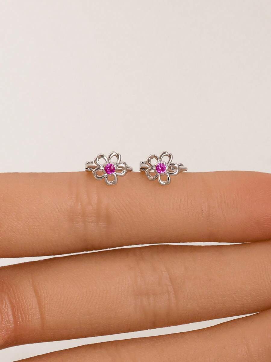Tipo di stile:Orecchini a forma di fiore con diamante singolo
