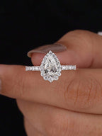 Tipo di stile:Anello con diamante a goccia