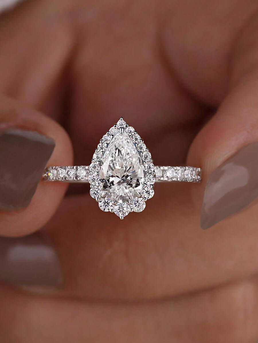 Tipo di stile:Anello con diamante a goccia
