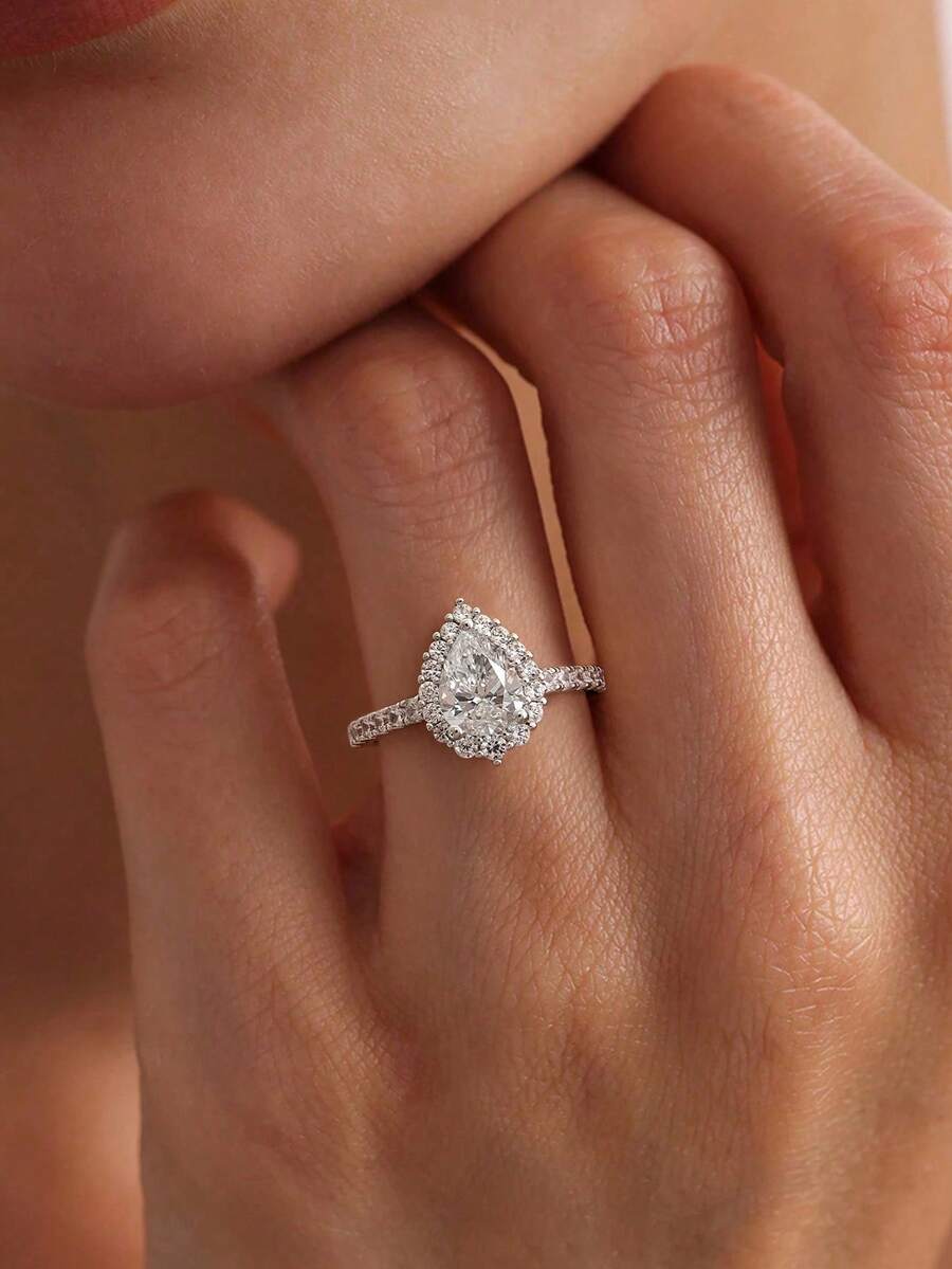 Tipo di stile:Anello con diamante a goccia