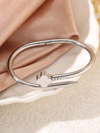 Tipo di stile:Bracciale 17