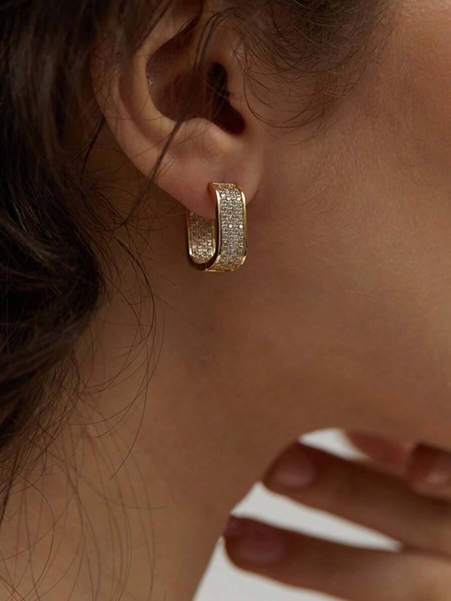 Colore:Orecchini a forma di U in oro con strass