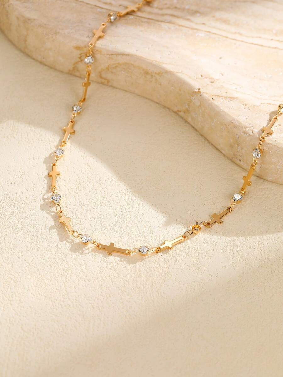 Colore:Collana a forma di croce a Y