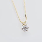 Xujia 1 pezzo collana pendente in argento 925 con moissanite taglio rotondo da 8mm (2ct), ciondolo con montatura a sei griffes, gioiello di moda classica, adatto come regalo per gli innamorati, certificato gra