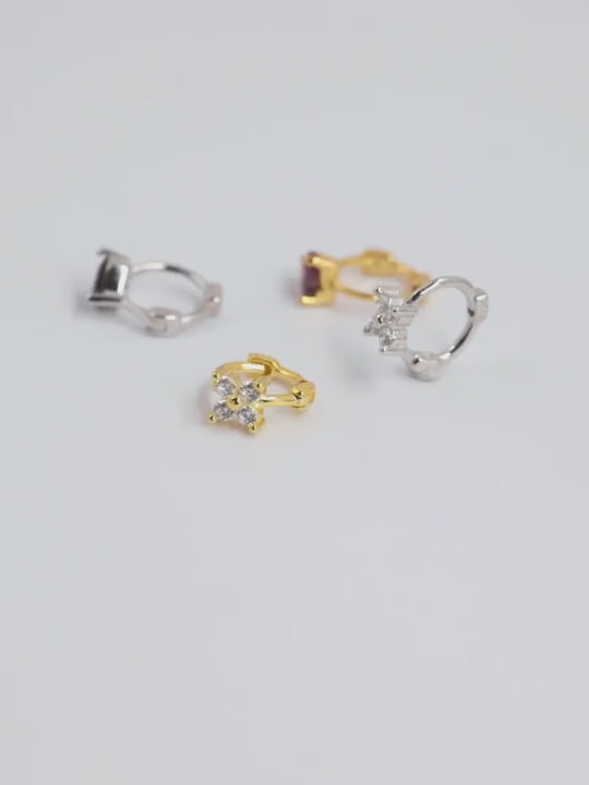 1 pezzo minuscolo orecchino ad anello in argento sterling 925 a forma di quadrifoglio per cartilagine, orecchino a forma di fiore dorato celestiale per tragus, adatto per uso quotidiano delle donne (venduto singolarmente, non 1 paio)