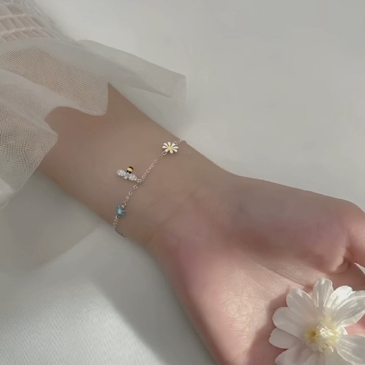 Braccialetto a fascia con ciondolo a nappa, zirconi e decorazioni a forma di margherita e ape in argento sterling 925 per donne e ragazze, accessorio per feste, matrimoni e gioielleria