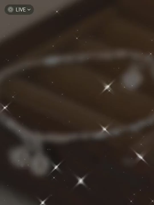 Braccialetto in argento 925 ipoallergenico, design coreano di , stile di lusso leggero e freddo da influencer. braccialetto in argento rotto di qualita superiore dal design semplice e di lusso per le donne.